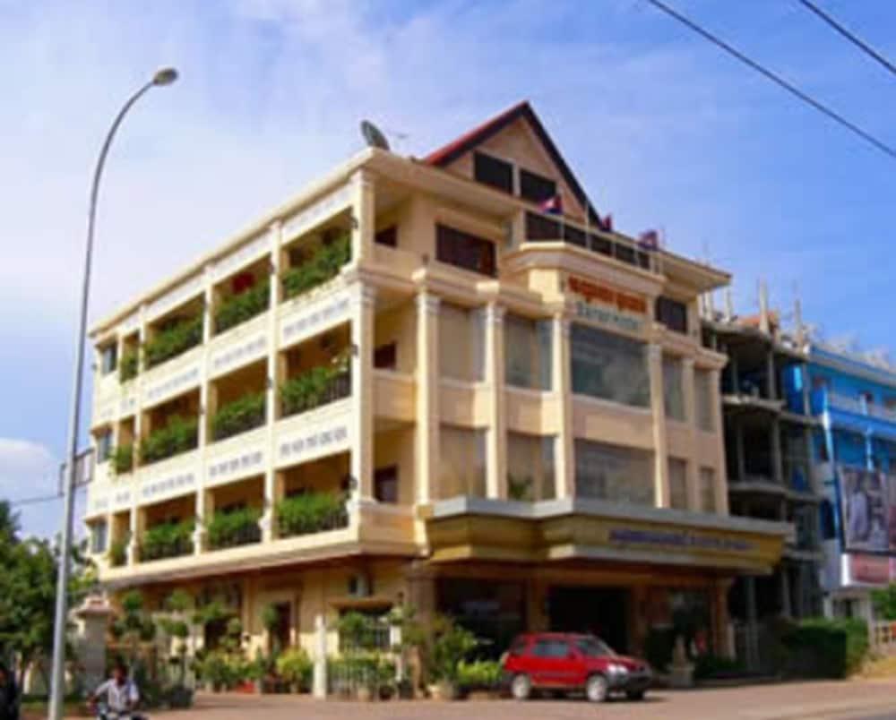 โรงแรมบาหนัน พระตะบอง ภายนอก รูปภาพ